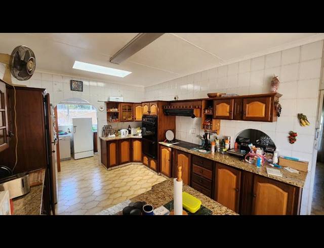 4 BEDROOM HOUSE FOR SALE IN GLENVISTA